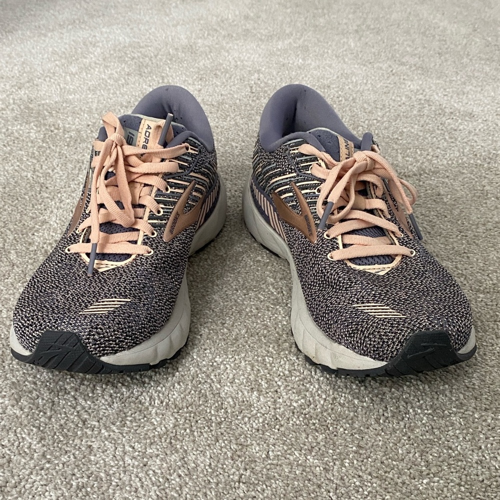 Brooks Adrenaline Running Shoes Size 8.5